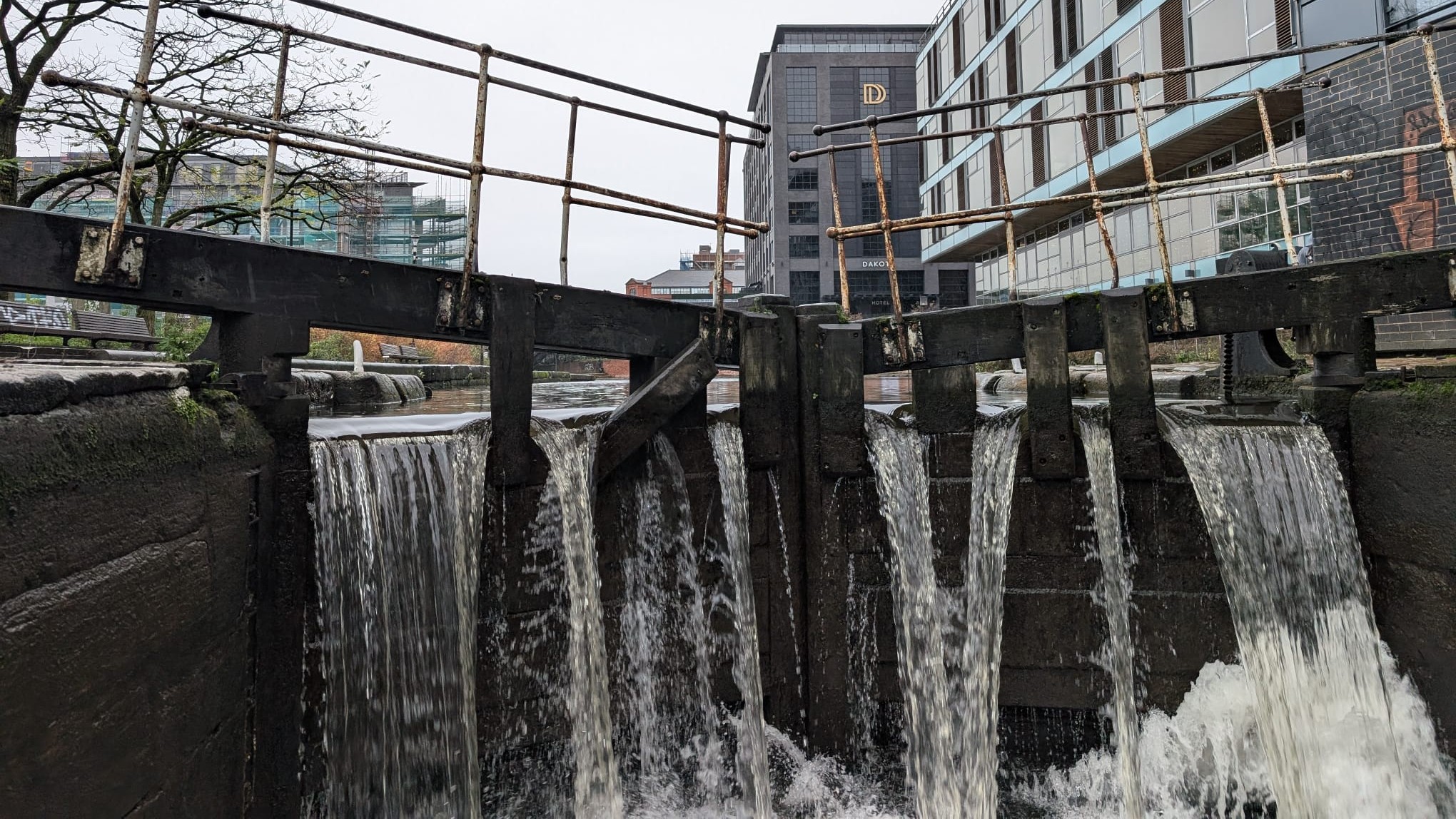 Leaking Canal Lock Gates
