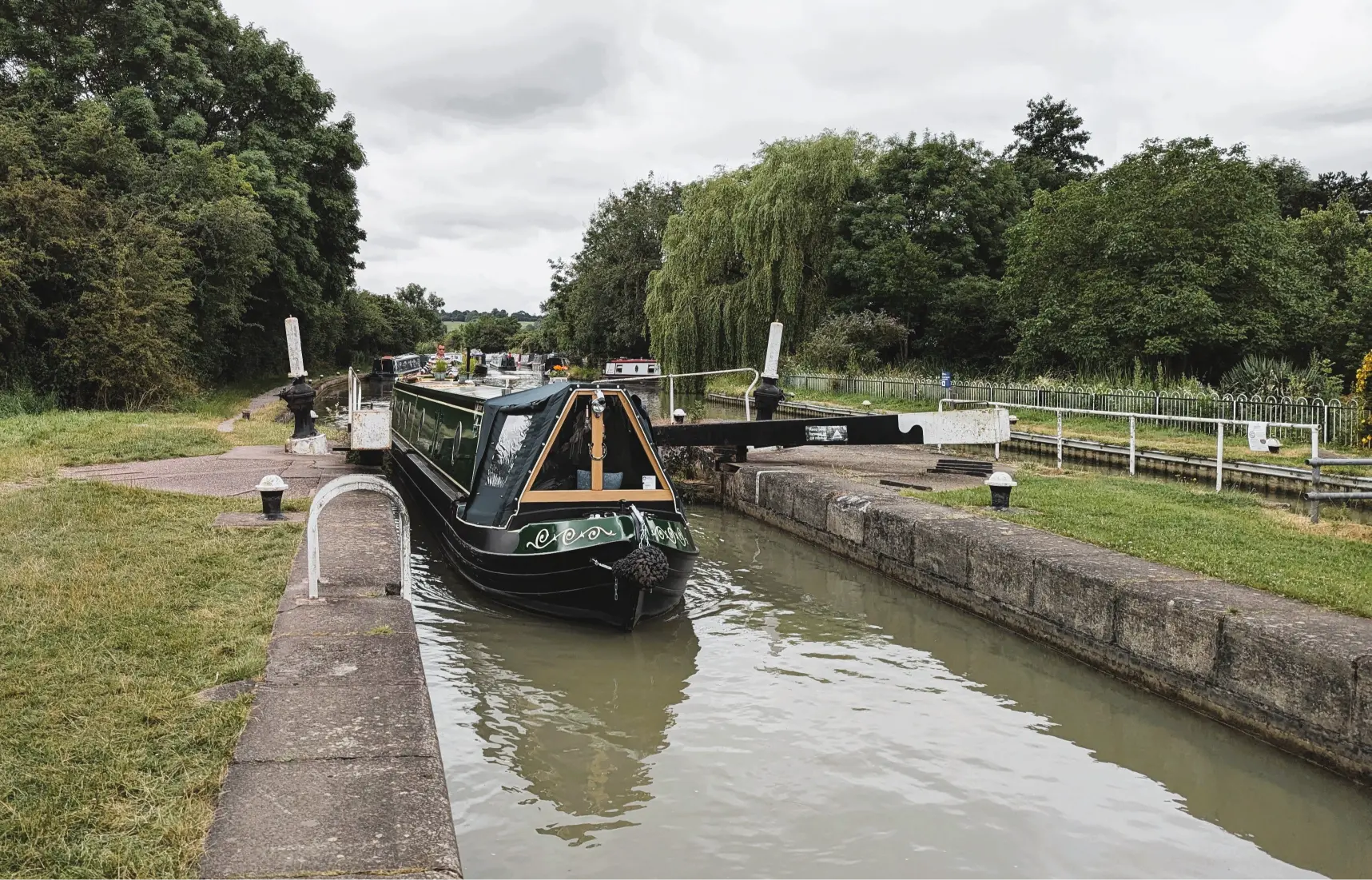 A photo of a lock on the Grand Union Canal