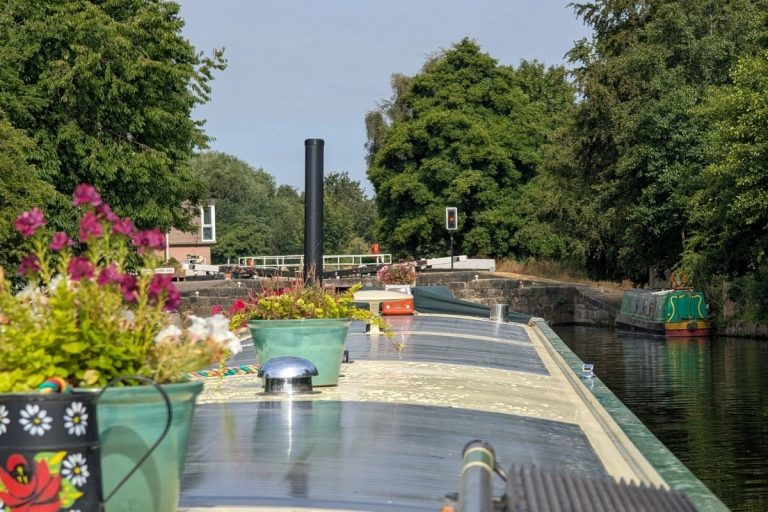 Our narrowboat approaching Woodlesford Lock on the Aire & Calder Navigation.